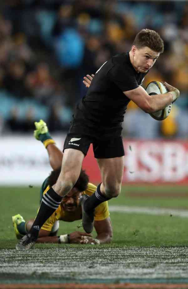 Beauden Barrett | Ultimate Rugby Players, News, Fixtures ... - 600 x 920 jpeg 29kB