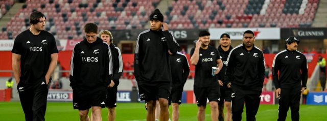 WATCH: All Blacks XV perform The Haka at Thomond Park