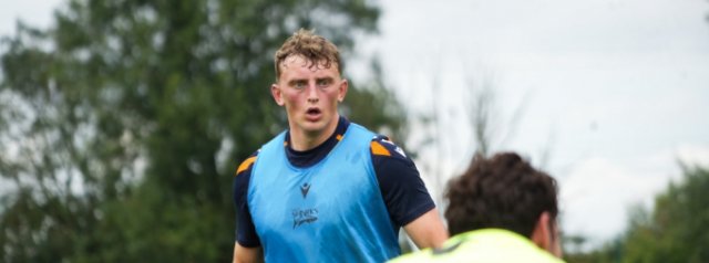 Sale Sharks have made three changes for Caldy match